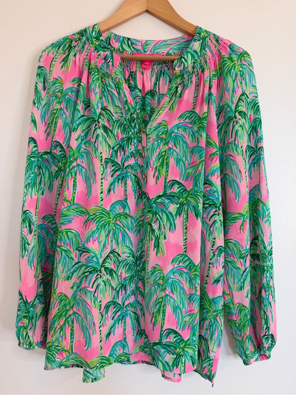 Lilly Pulitzer Sz L Elsa Top 100% Silk Pink Blossom Tropical Palm Long Sleeve